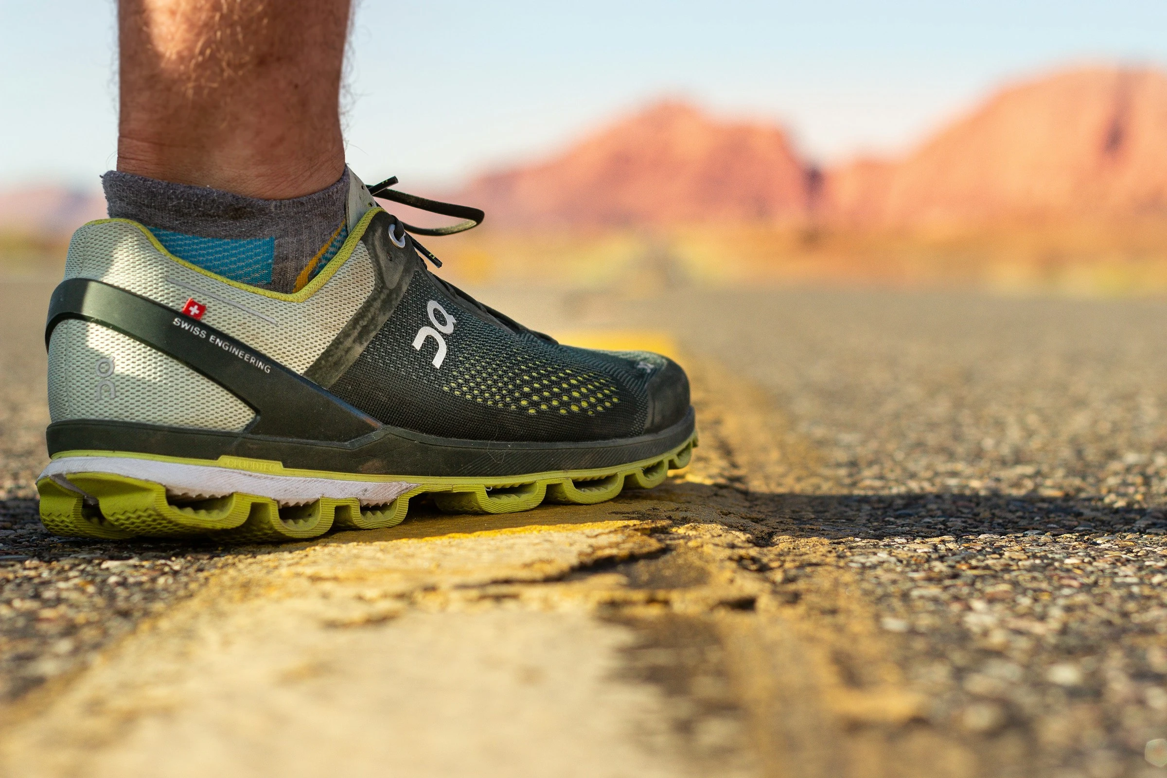 Rekomendasi 13 Sepatu On Cloud Yang Nyaman Dan Menarik Untuk Aktivitas Sehari-Hari